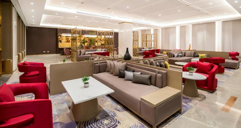 Howard-Johnson-Paragon-Hotel4